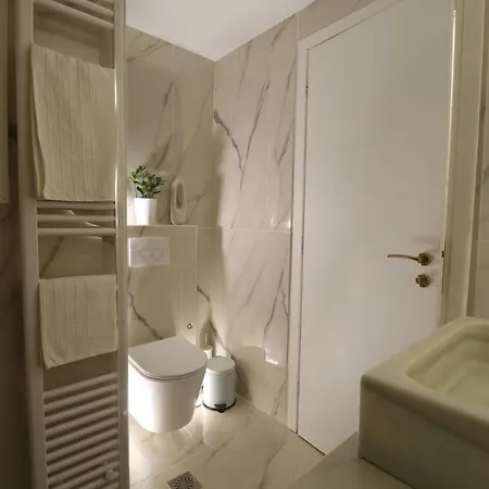 Superb @ Centre Apartment Athens